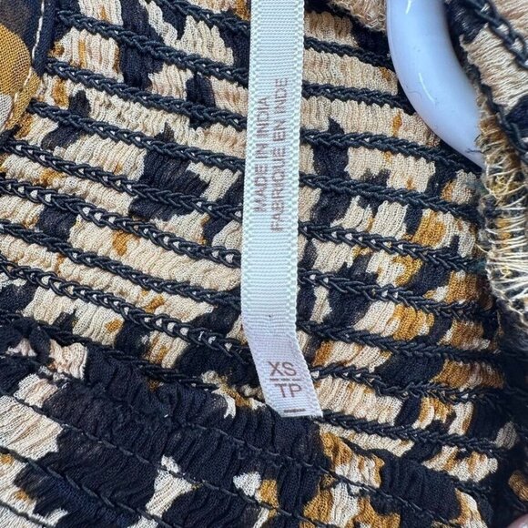 Free People Shirt Womens Extra Small Balloon Sleeve Leopard Print Smocked Flaws - Picture 4 of 14